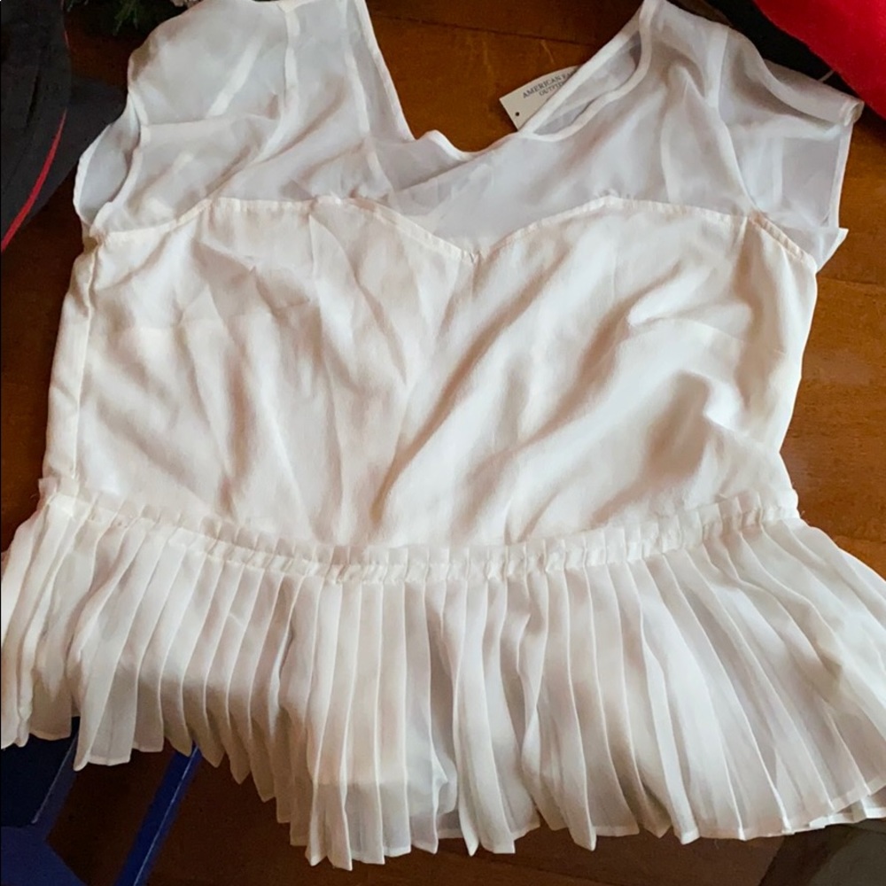AE white peplum top